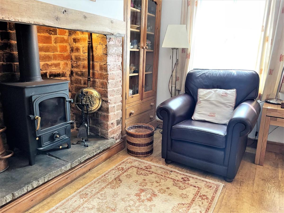Pass The Keys Cosy Cottage With Views Over The Shropshire Hills Лудлоу Экстерьер фото